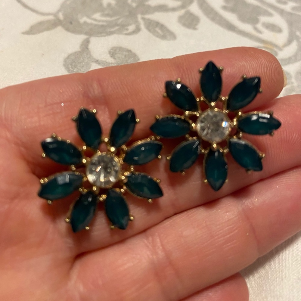 Flower Shape Statement Studs/Earrings
